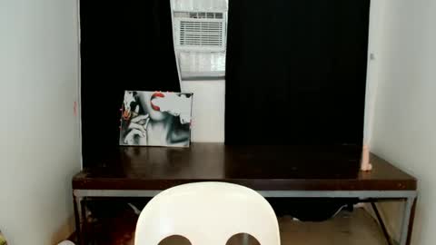 Snapshot of sexy_mikaxoxo chatting on February 27, 1:41 am mika online show from February 27, 1:41 am
