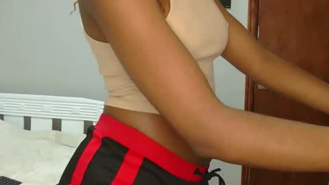 Snapshot of sexy_moh1 chatting on September 17, 3:54 am sexy_moh1 online show from September 17, 3:54 am