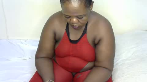 lina online show from December 4, 5:45 pm