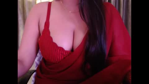 myra online show from April 25, 5:09 am