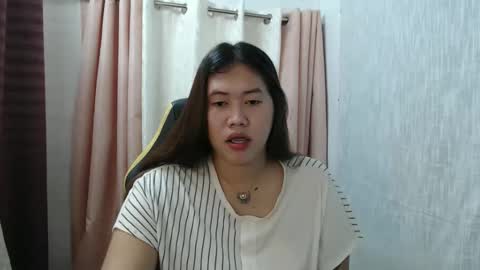 SOFIE  The woman who lives in the province online show from April 23, 5:36 pm