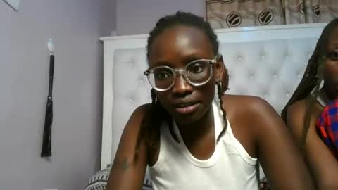 sexyary online show from July 4, 6:00 pm