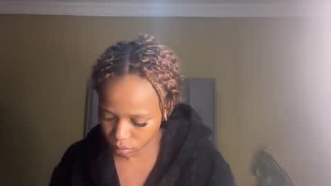 sexyasszeeee online show from October 9, 6:35 pm