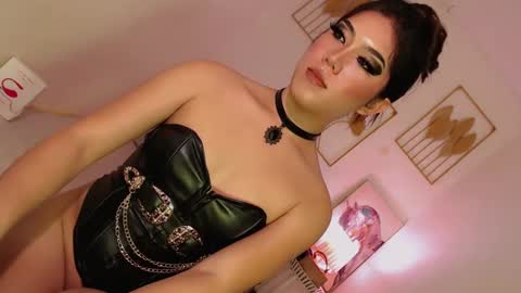 Snapshot of sexybaby2999 chatting on February 11, 12:47 pm Lexie online show from February 11, 12:47 pm
