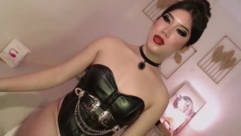 Snapshot of sexybaby2999 chatting on February 9, 11:04 am Lexie online show from February 9, 11:04 am