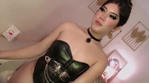 Snapshot of sexybaby2999 chatting on February 9, 2:07 pm Lexie online show from February 9, 2:07 pm