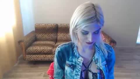 sexybeatriice online show from February 16, 10:10 am