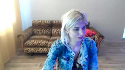 sexybeatriice online show from February 21, 10:39 am