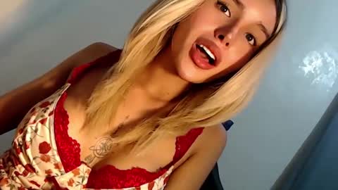 Seraphina Blaze online show from March 11, 10:29 am