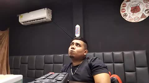 Jonas Cum BARBER IN TRAINING online show from May 18, 9:21 pm
