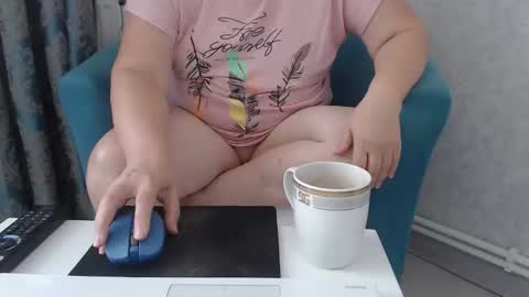 Snapshot of sexyblonde4u58 chatting on September 18, 12:20 pm Sexyblonde4u58 online show from September 18, 12:20 pm