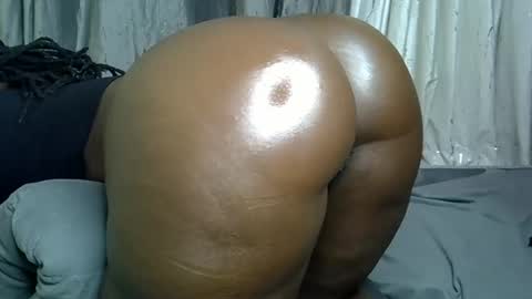 sexybooty_4545 online show from September 20, 7:39 pm