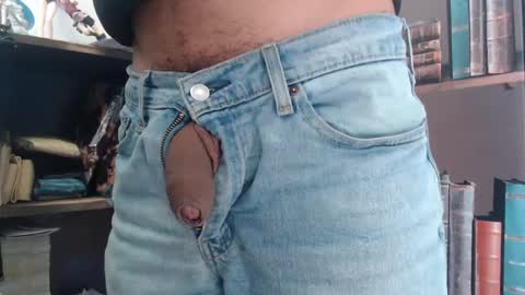 Snapshot of sexyboylatino19cm chatting on December 23, 6:58 pm Daniel online show from December 23, 6:58 pm
