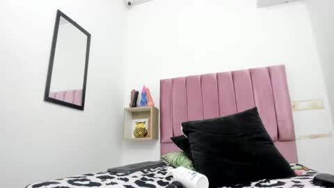 sexybrown_2005 online show from September 12, 12:56 am