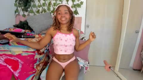 Snapshot of sexybrunnetem chatting on March 12, 8:31 pm sofia online show from March 12, 8:31 pm