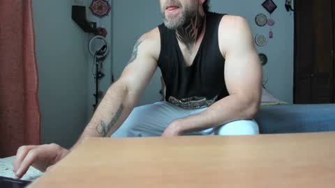 Snapshot of sexycolombian2022 chatting on December 25, 2:23 pm Antonioylola online show from December 25, 2:23 pm