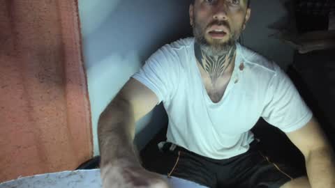Snapshot of sexycolombian2022 chatting on January 3, 12:18 pm Antonioylola online show from January 3, 12:18 pm