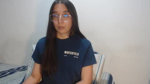Coralinne online show from May 21, 10:05 pm