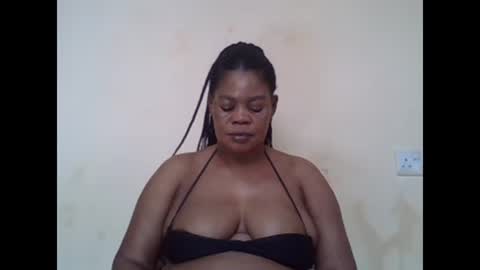 Snapshot of sexydove2 chatting on February 19, 6:44 am EMILY online show from February 19, 6:44 am