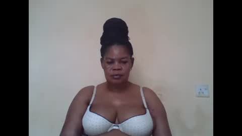 Snapshot of sexydove2 chatting on March 12, 7:02 am EMILY online show from March 12, 7:02 am
