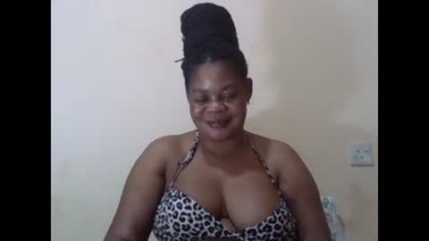 Snapshot of sexydove2 chatting on February 24, 3:23 am EMILY online show from February 24, 3:23 am