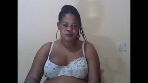 Snapshot of sexydove2 chatting on March 7, 2:36 am EMILY online show from March 7, 2:36 am