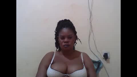 Snapshot of sexydove2 chatting on September 16, 4:04 am EMILY online show from September 16, 4:04 am