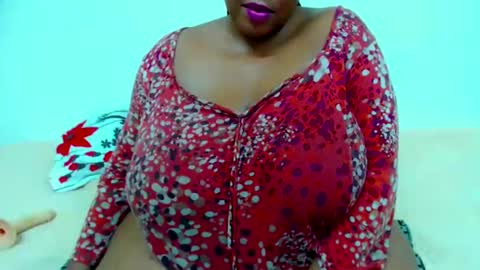 sexyebonylove89 online show from December 10, 11:19 pm