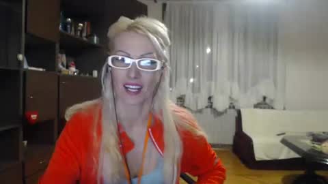 Snapshot of sexyeni chatting on September 16, 9:18 pm ENI pvt moan your name WHEN I M NOT online you tell me in SNAPCHAT deal yes add me... FREE TWITTER magiconline101...... online show from September 16, 9:18 pm