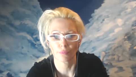 Snapshot of sexyeni chatting on January 10, 8:26 pm ENI pvt moan your name WHEN I M NOT online you tell me in SNAPCHAT deal yes add me... FREE TWITTER magiconline101...... online show from January 10, 8:26 pm