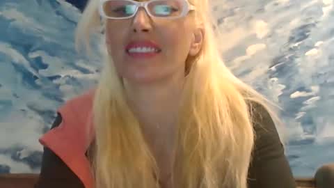 Snapshot of sexyeni chatting on December 29, 10:47 pm ENI pvt moan your name WHEN I M NOT online you tell me in SNAPCHAT deal yes add me... FREE TWITTER magiconline101...... online show from December 29, 10:47 pm