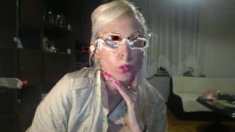 Snapshot of sexyeni chatting on September 13, 9:17 pm ENI pvt moan your name WHEN I M NOT online you tell me in SNAPCHAT deal yes add me... FREE TWITTER magiconline101...... online show from September 13, 9:17 pm