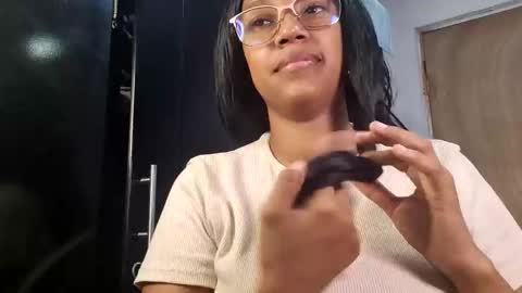 sexyface616 online show from April 16, 12:49 pm