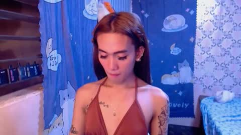 Fiona online show from November 30, 2:02 pm