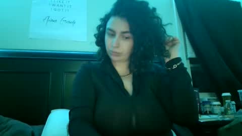 Snapshot of sexygoddesslizaaa chatting on January 10, 12:59 am ETERNAL GODDESS WOMAN online show from January 10, 12:59 am