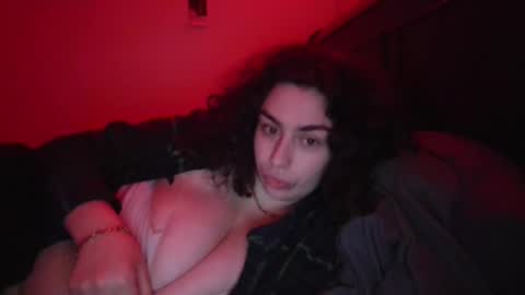Snapshot of sexygoddesslizaaa chatting on February 4, 10:32 am ETERNAL GODDESS WOMAN online show from February 4, 10:32 am