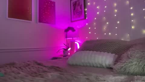 Ashley Love online show from December 21, 9:49 am