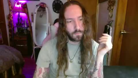 sexyhippieman117 online show from September 10, 7:15 pm