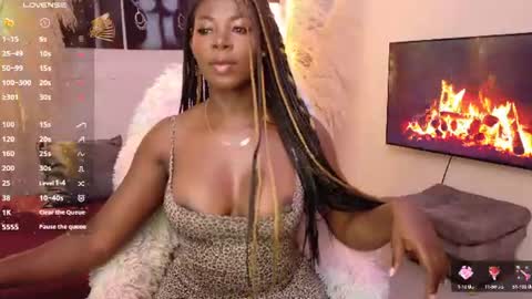hotebony online show from July 19, 1:36 pm