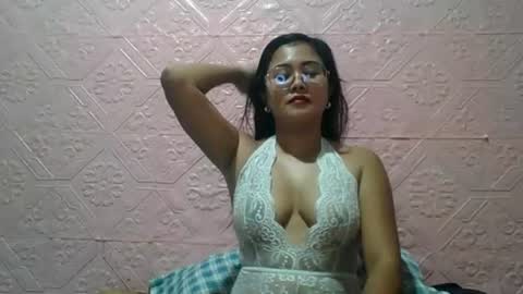 sexyjessa20 online show from July 20, 5:54 am