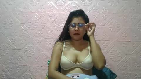 sexyjessa20 online show from July 2, 10:31 am