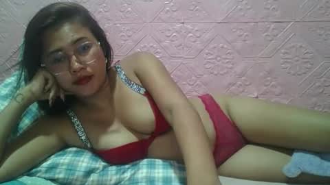 sexyjessa20 online show from May 9, 12:27 am