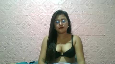 sexyjessa20 online show from July 6, 5:26 am