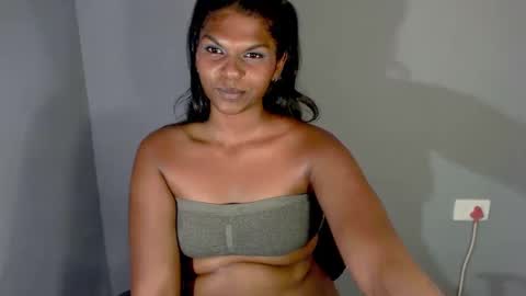 Snapshot of sexykitten147 chatting on January 10, 1:10 am SexyKitten147 online show from January 10, 1:10 am