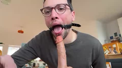 Leo online show from March 10, 4:11 pm