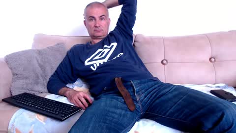 David online show from May 19, 10:00 am