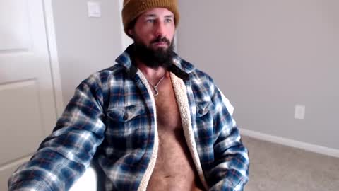 Snapshot of sexymanmk26 chatting on December 27, 1:07 pm lets go private im ready to play pvt cum online show from December 27, 1:07 pm