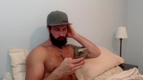 Snapshot of sexymanmk26 chatting on January 23, 2:50 pm lets go private im ready to play pvt cum online show from January 23, 2:50 pm