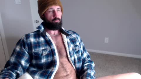 Snapshot of sexymanmk26 chatting on February 19, 4:11 pm lets go private im ready to play pvt cum online show from February 19, 4:11 pm