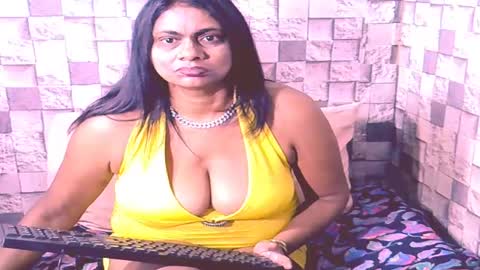 sexymaturemilf01 online show from July 11, 12:41 pm